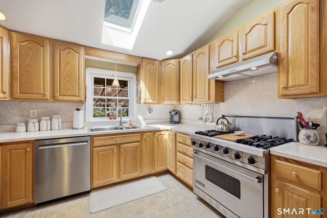 47 Willard Road, Manchester, CT 06042