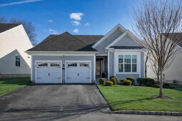 61 Farmington Road, Wappingers Falls, NY 12590