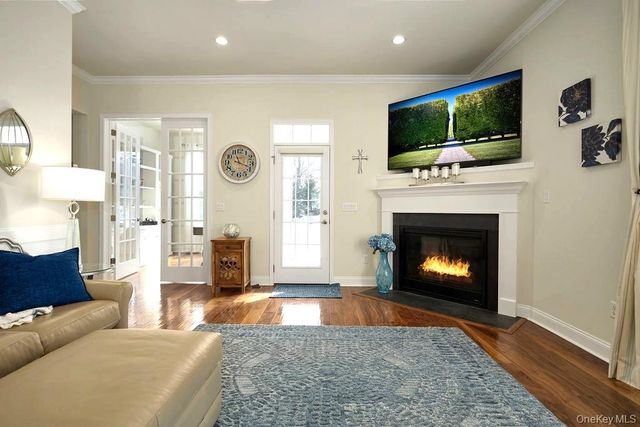 61 Farmington Road, Wappingers Falls, NY 12590