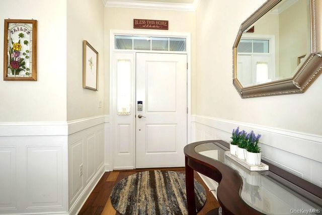 61 Farmington Road, Wappingers Falls, NY 12590