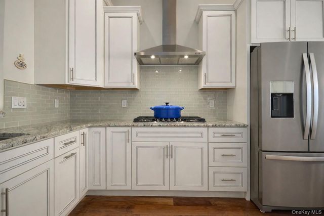 61 Farmington Road, Wappingers Falls, NY 12590