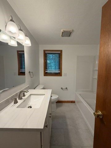 206 Comfort St 206, Bridgewater, MA 02324