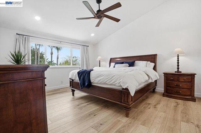 2276 Kemper Ave, Claremont, CA 91711