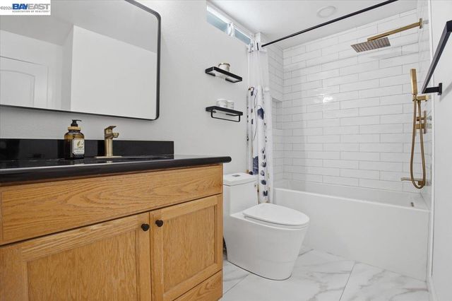 2276 Kemper Ave, Claremont, CA 91711