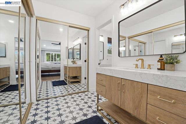 2276 Kemper Ave, Claremont, CA 91711