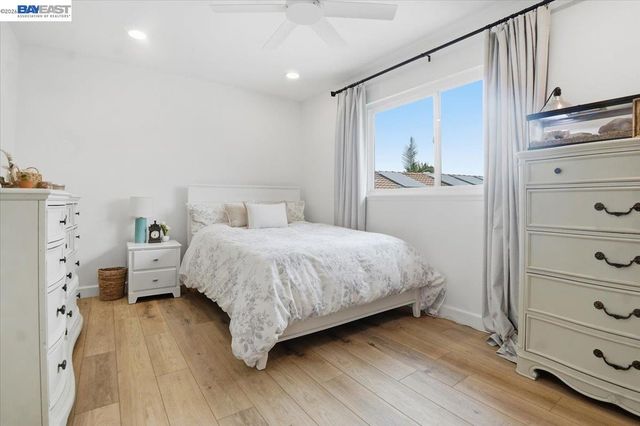 2276 Kemper Ave, Claremont, CA 91711