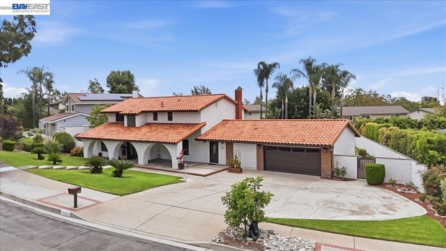 2276 Kemper Ave, Claremont, CA 91711