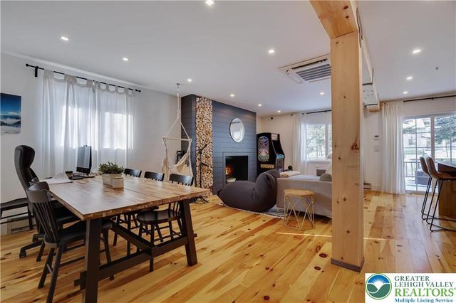 9379 Fairmount Way, Coolbaugh Twp, PA 18466