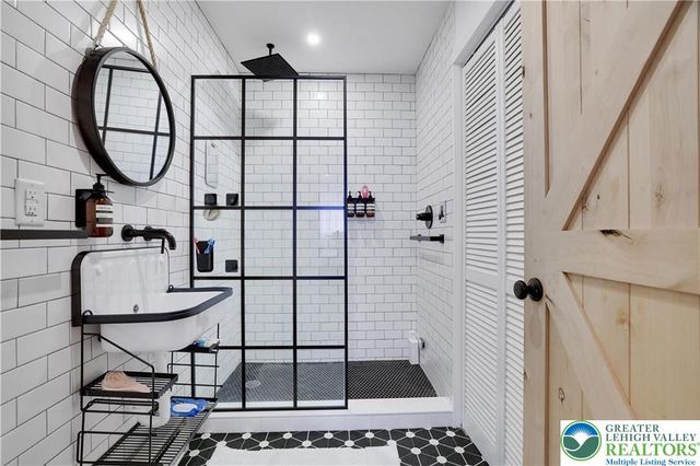 9379 Fairmount Way, Coolbaugh Twp, PA 18466