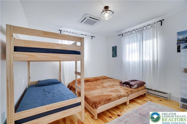 9379 Fairmount Way, Coolbaugh Twp, PA 18466