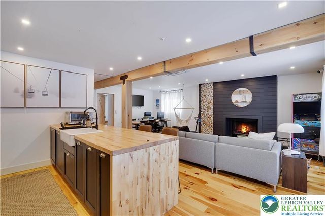 9379 Fairmount Way, Coolbaugh Twp, PA 18466