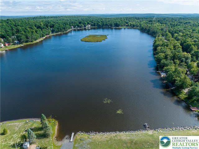 9379 Fairmount Way, Coolbaugh Twp, PA 18466