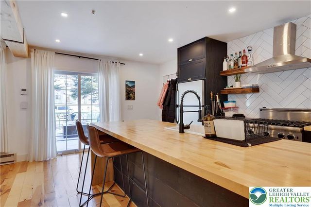 9379 Fairmount Way, Coolbaugh Twp, PA 18466