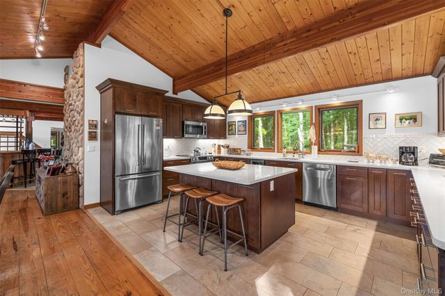 253 York Lake Estates Road, Barryville, NY 12719