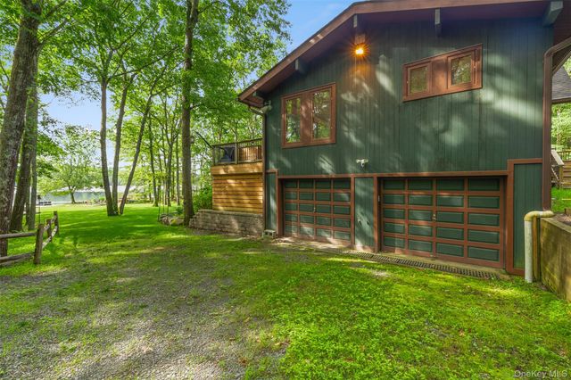 253 York Lake Estates Road, Barryville, NY 12719