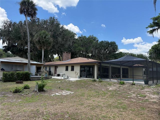4232 COUNTY ROAD 400, Lake Panasoffkee, FL 33538