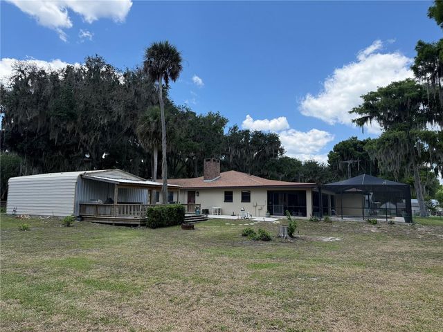 4232 COUNTY ROAD 400, Lake Panasoffkee, FL 33538
