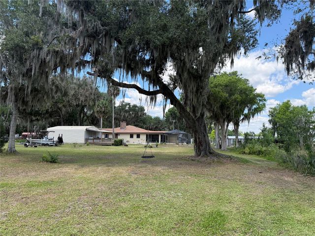 4232 COUNTY ROAD 400, Lake Panasoffkee, FL 33538