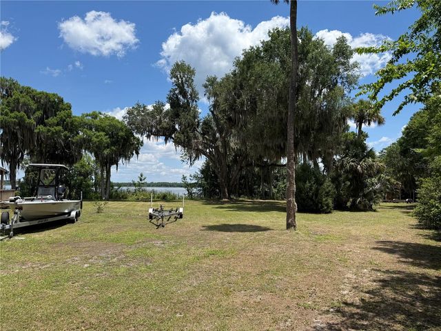 4232 COUNTY ROAD 400, Lake Panasoffkee, FL 33538