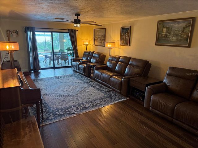 4232 COUNTY ROAD 400, Lake Panasoffkee, FL 33538