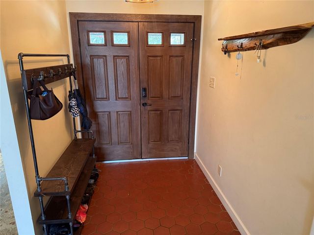 4232 COUNTY ROAD 400, Lake Panasoffkee, FL 33538