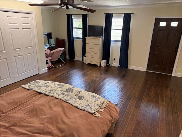 4232 COUNTY ROAD 400, Lake Panasoffkee, FL 33538