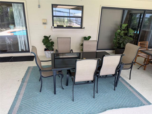 4232 COUNTY ROAD 400, Lake Panasoffkee, FL 33538