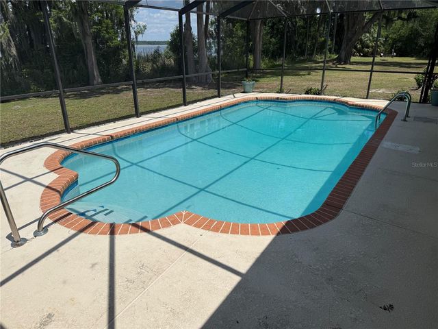4232 COUNTY ROAD 400, Lake Panasoffkee, FL 33538