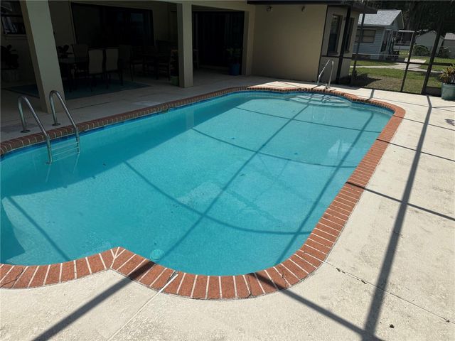 4232 COUNTY ROAD 400, Lake Panasoffkee, FL 33538