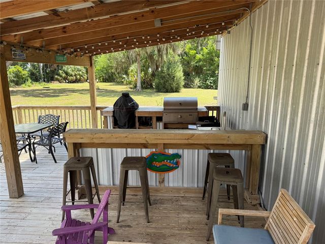 4232 COUNTY ROAD 400, Lake Panasoffkee, FL 33538