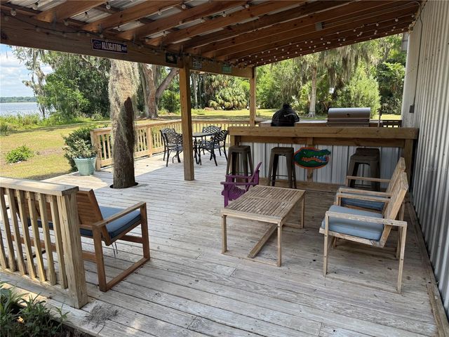 4232 COUNTY ROAD 400, Lake Panasoffkee, FL 33538