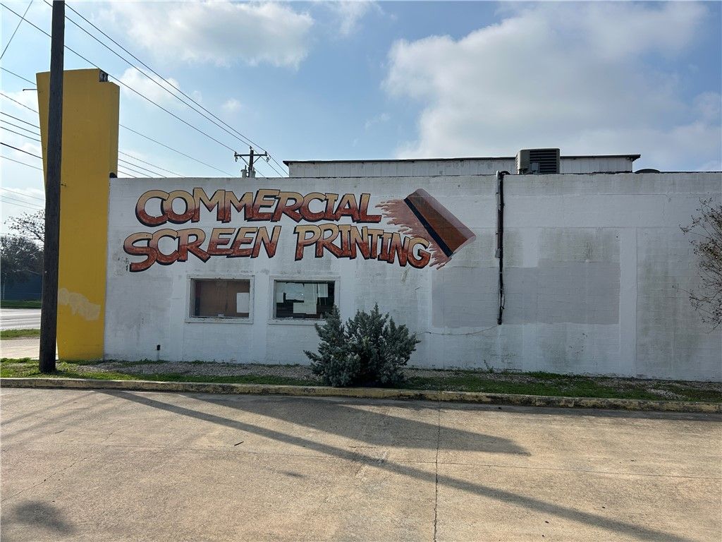 4001 Ayers St, Corpus Christi, TX 78415 — photo 3