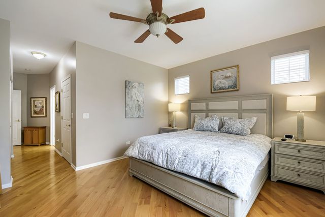 21235 Windsor Lake Lane, Crest Hill, IL 60403