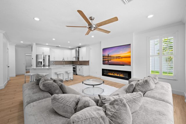 10560 Walnut Valley Drive, Boynton Beach, FL 33473