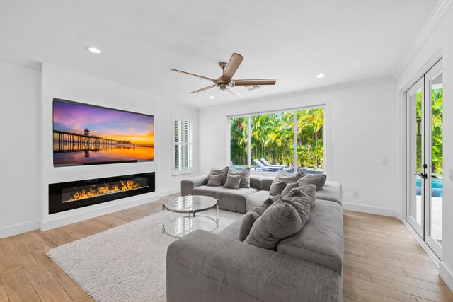 10560 Walnut Valley Drive, Boynton Beach, FL 33473