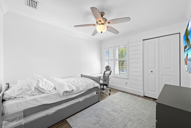 10560 Walnut Valley Drive, Boynton Beach, FL 33473
