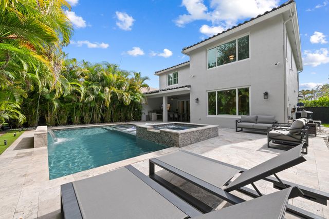 10560 Walnut Valley Drive, Boynton Beach, FL 33473
