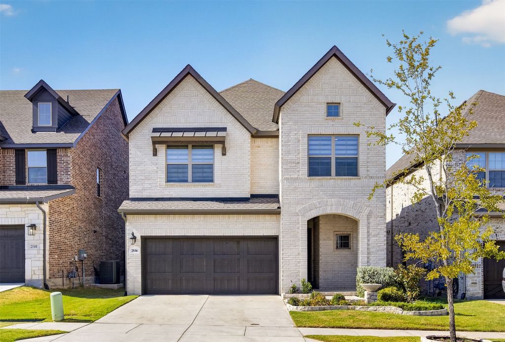 2536 Four Roses Drive, Lewisville, TX 75056 — exterior