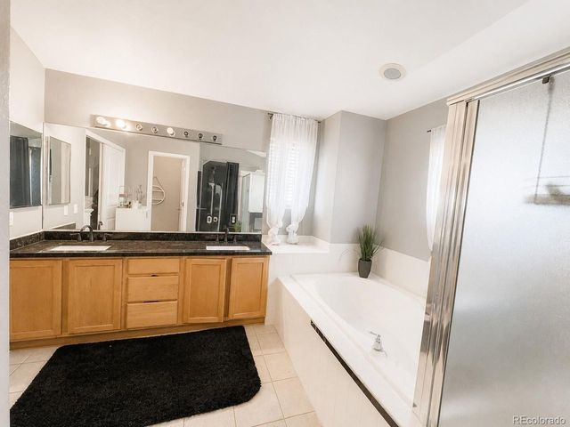 1414 S Haleyville St, Aurora, CO 80018