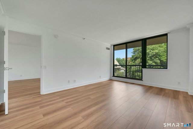 25 Forest Street 4F, Stamford, CT 06901