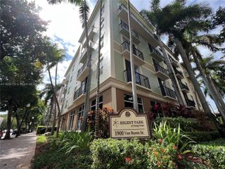 1919 Van Buren St 720A, Hollywood, FL 33020