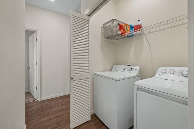 1237 E Orange St, Avenal, CA 93204