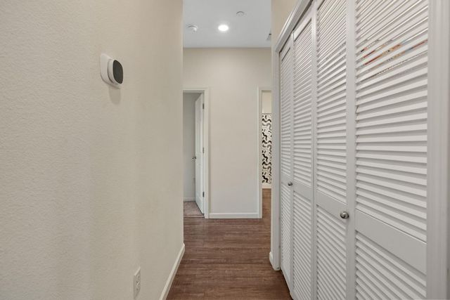 1237 E Orange St, Avenal, CA 93204