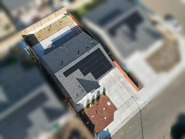 1237 E Orange St, Avenal, CA 93204