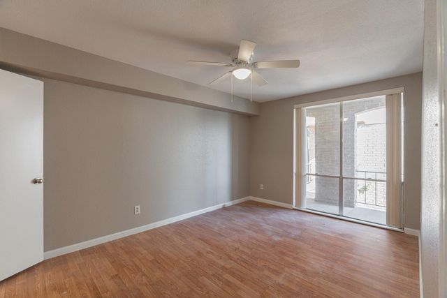 4635 Wild Indigo Street 505, Houston, TX 77027