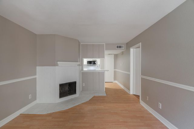 4635 Wild Indigo Street 505, Houston, TX 77027