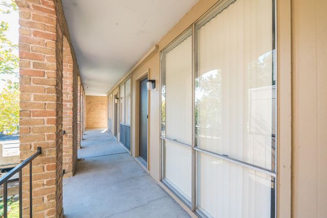 4635 Wild Indigo Street 505, Houston, TX 77027