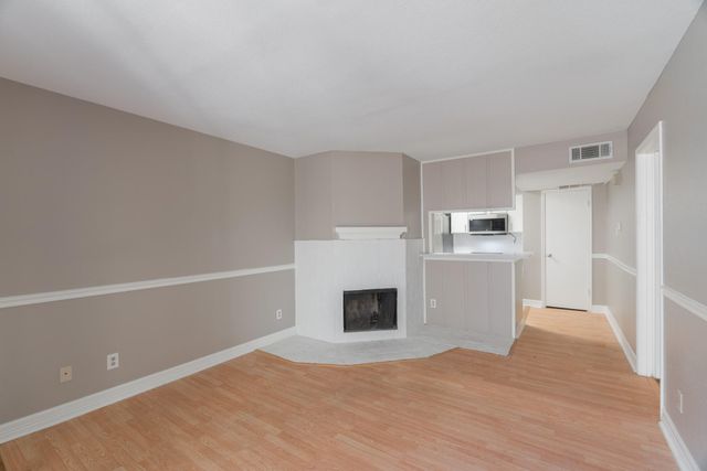 4635 Wild Indigo Street 505, Houston, TX 77027