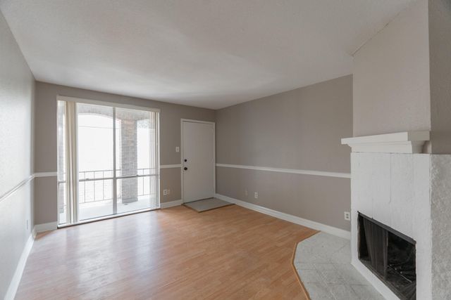 4635 Wild Indigo Street 505, Houston, TX 77027