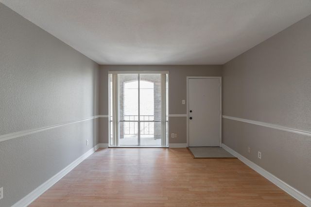 4635 Wild Indigo Street 505, Houston, TX 77027